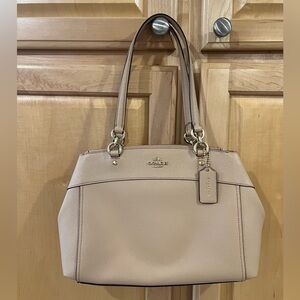 Coach bag and wallet matching